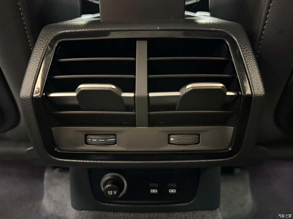 Audi Q3, 2023 19