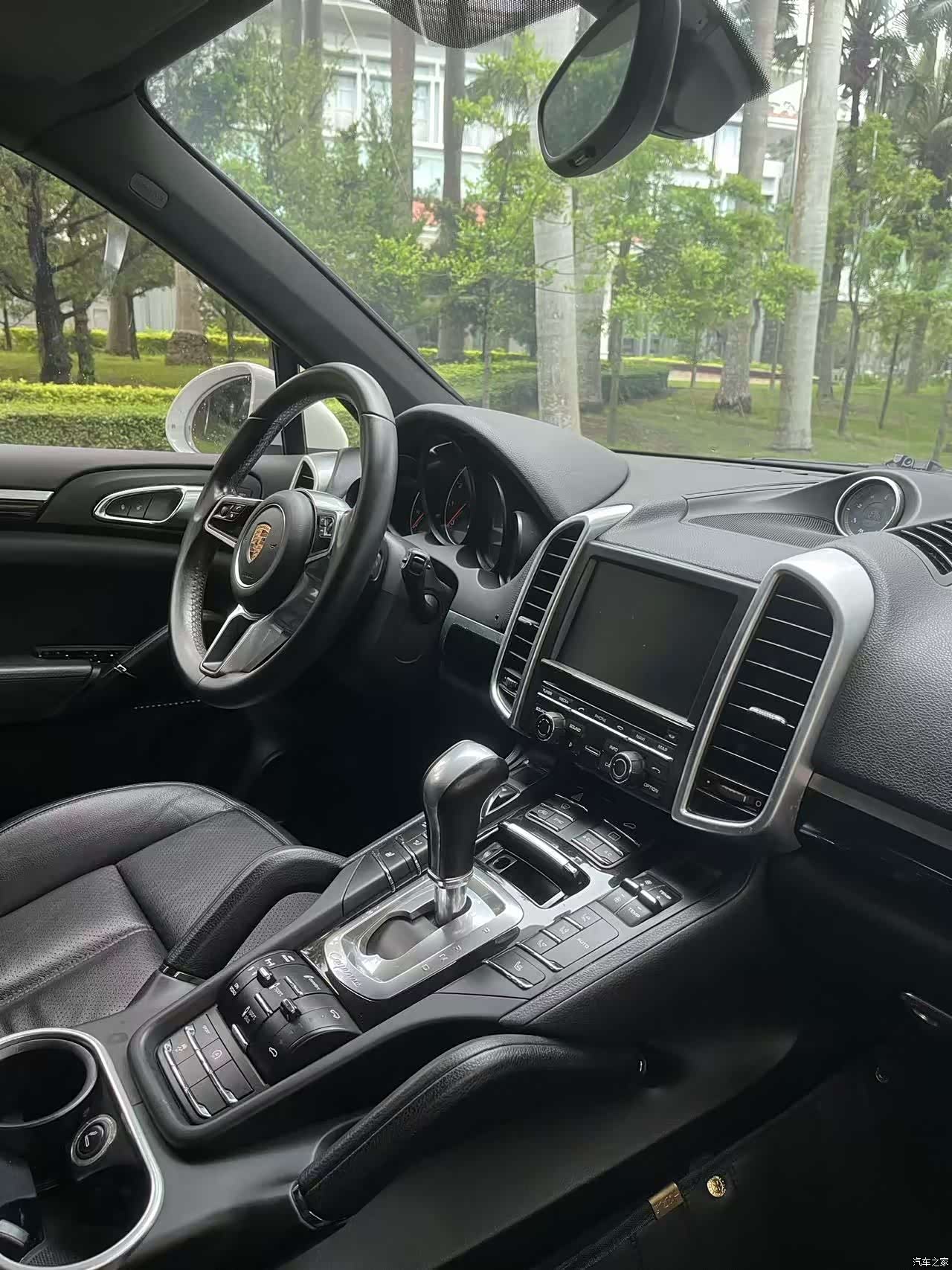 Porsche Cayenne, 2016 12