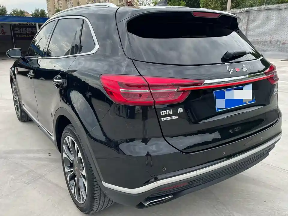 Hongqi HS5