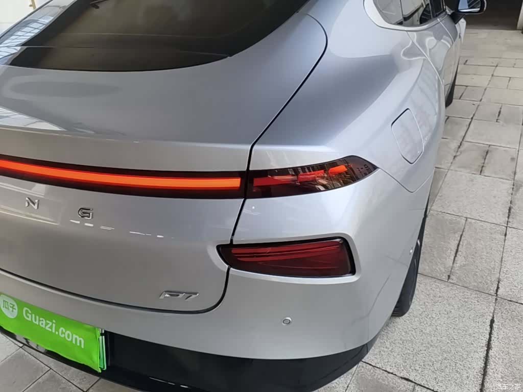 Xpeng P7, 2021 8