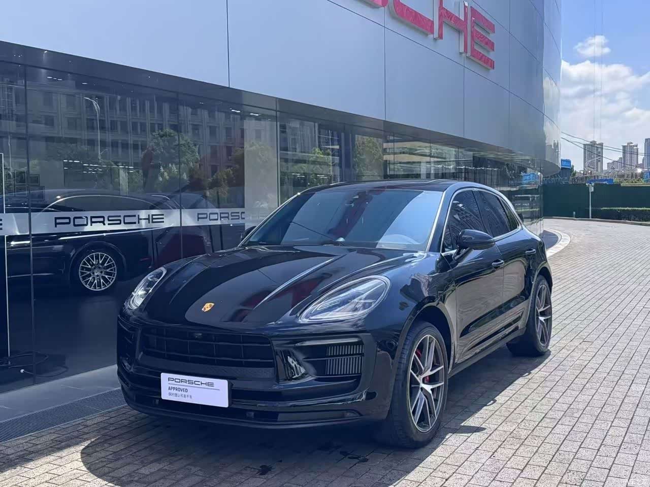 Porsche Macan, 2023 1