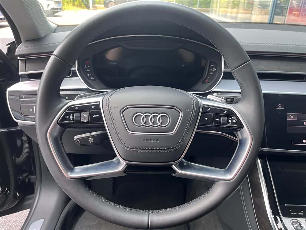 Audi A8L, 2025 11