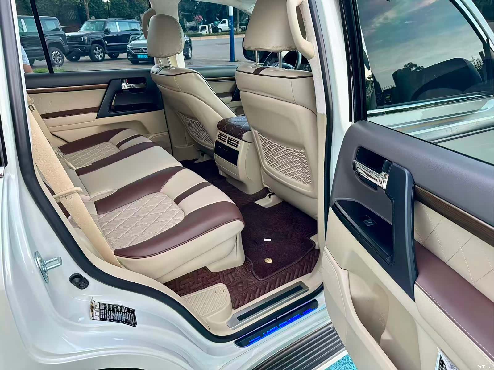 Toyota Land Cruiser, 2020 11