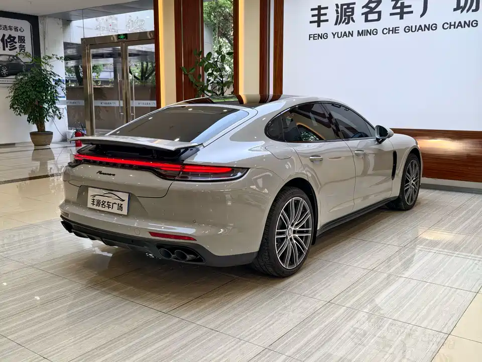 Porsche Panamera
