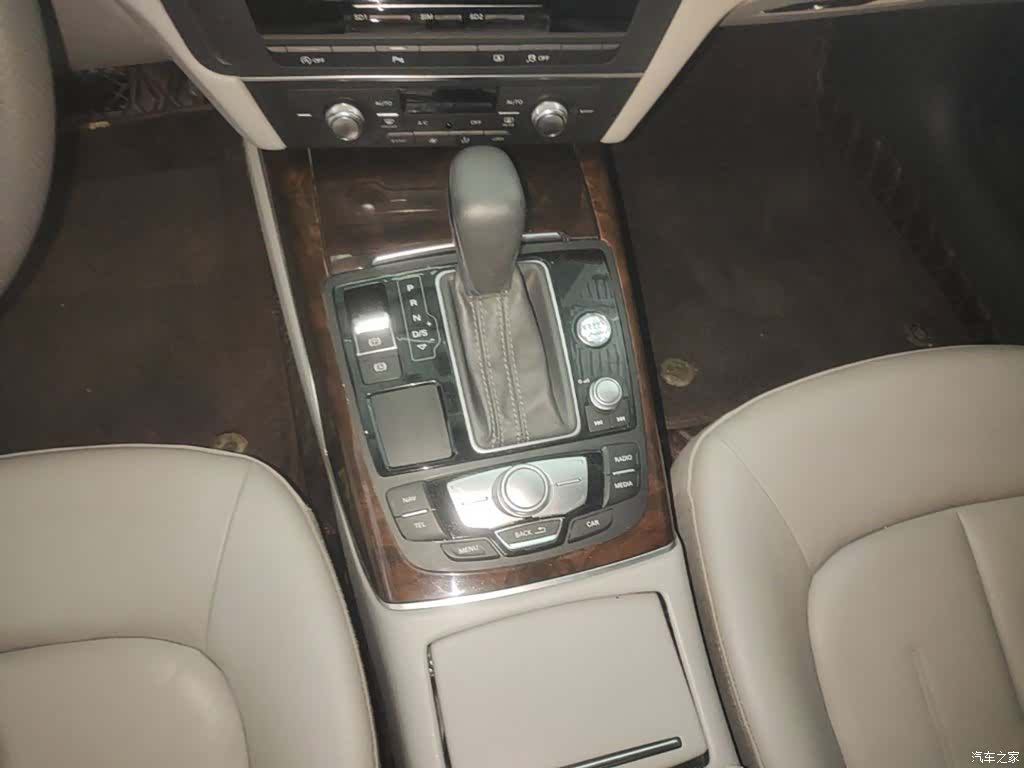 Audi A6L, 2016 14