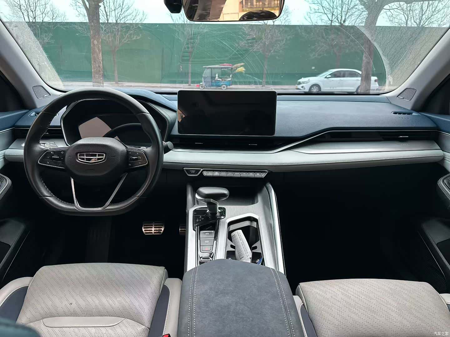 Geely Preface, 2022 все фото