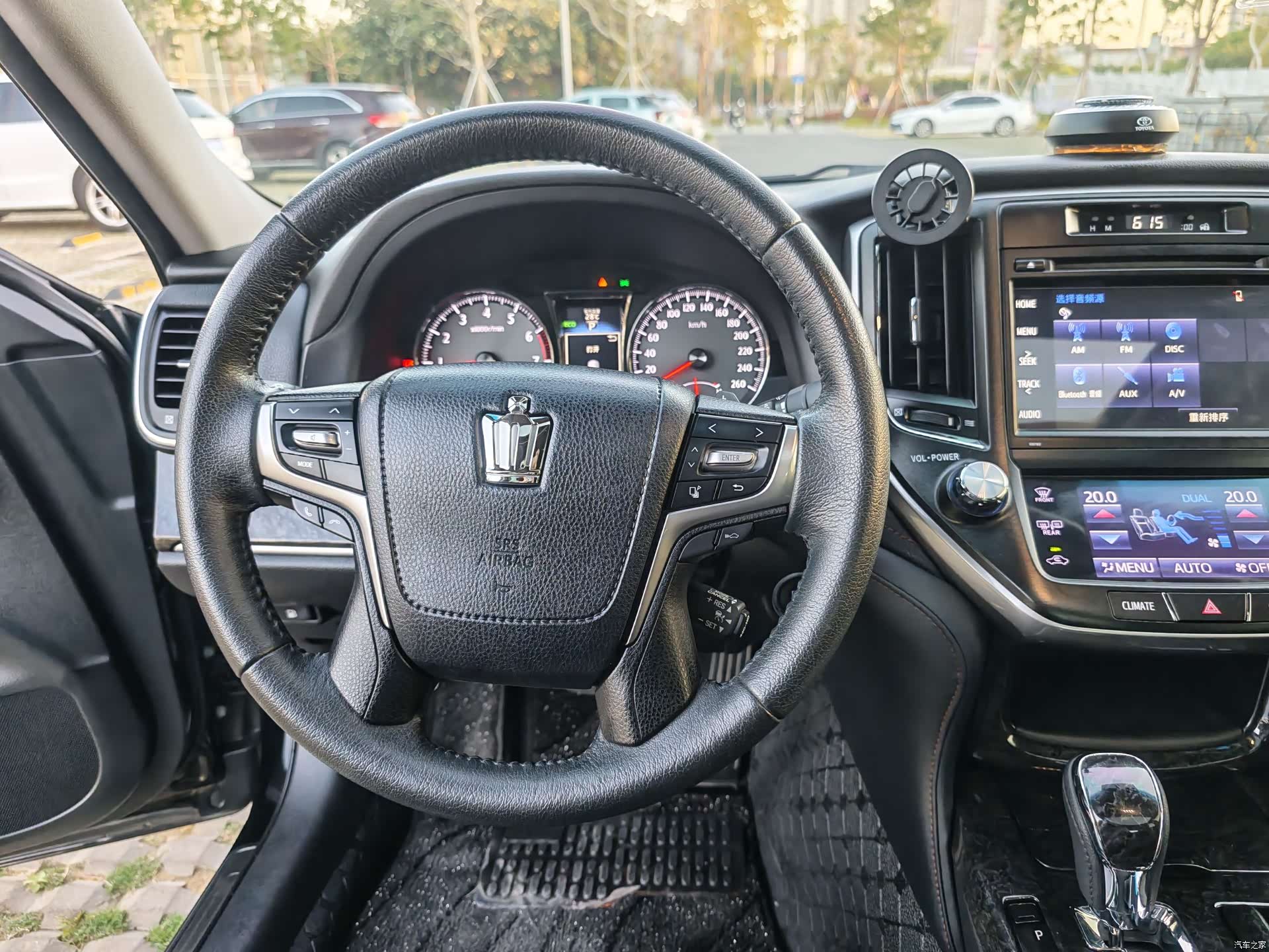 Toyota Crown, 2019 15