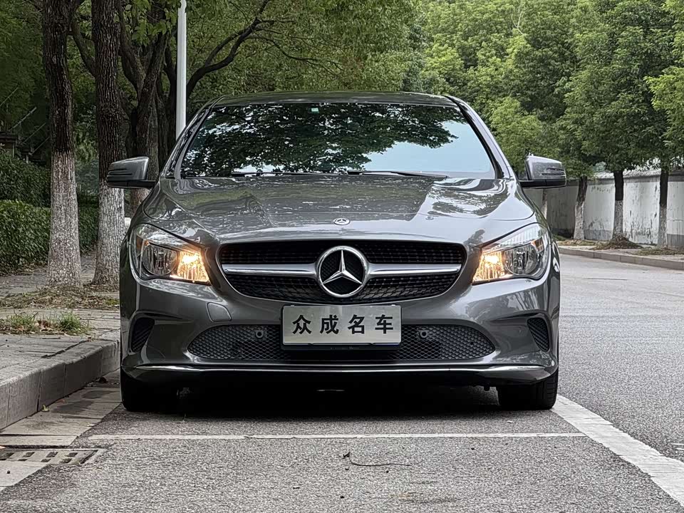 Mercedes-Benz CLA