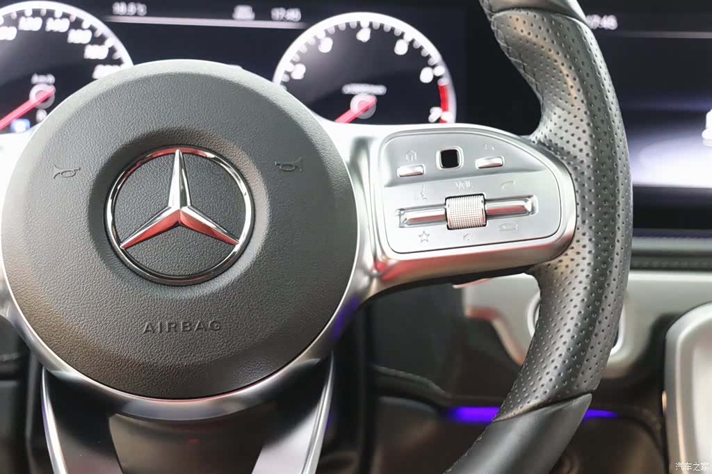 Mercedes-Benz G-Class, 2023 18