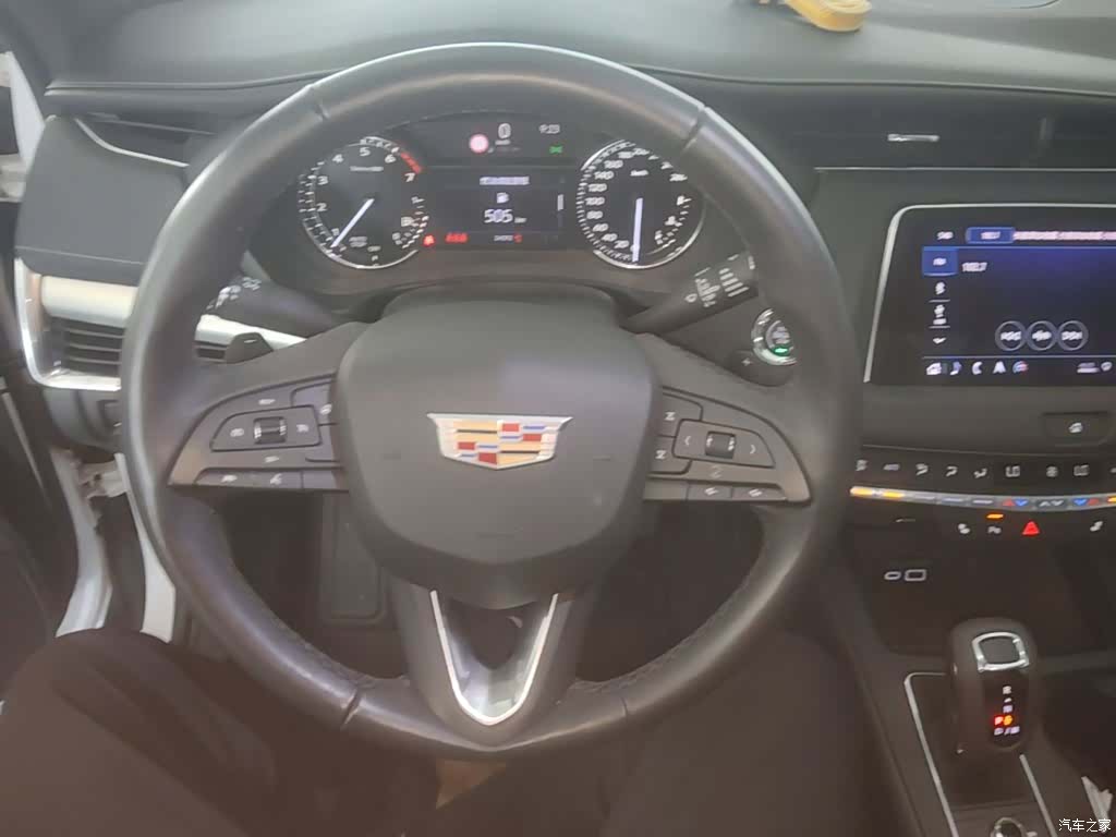 Cadillac XT4, 2019 11