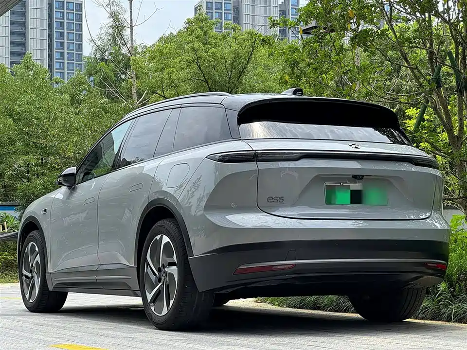 NIO ES6