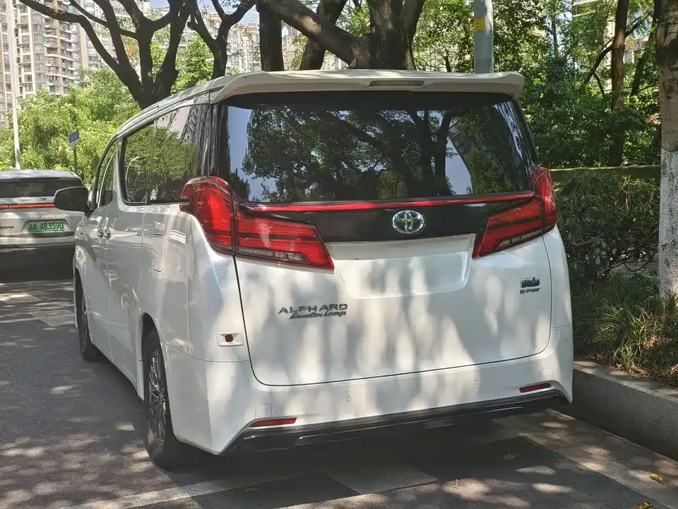 Toyota Wilfa