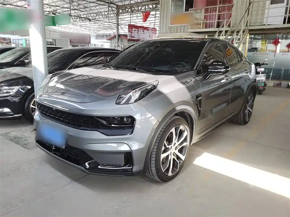 Lynk & Co 05