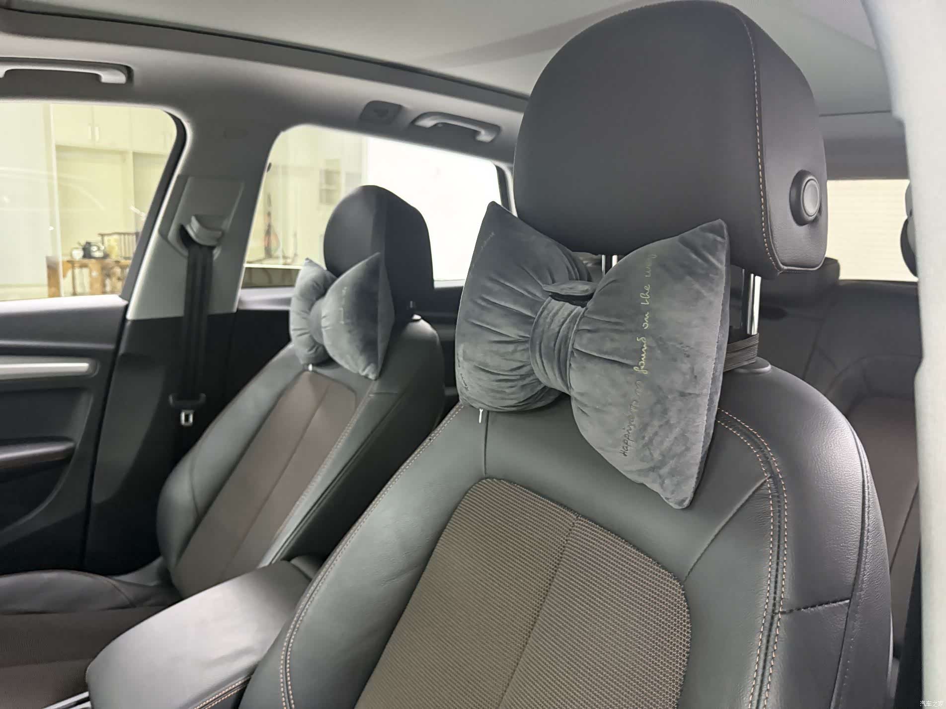 Audi Q5L, 2019 11