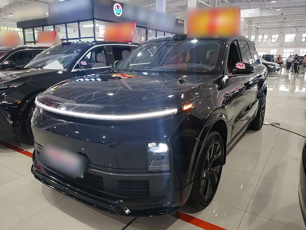 Li Auto L8