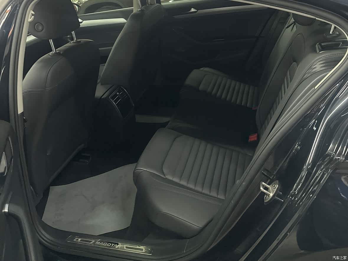 Volkswagen Magotan, 2018 11