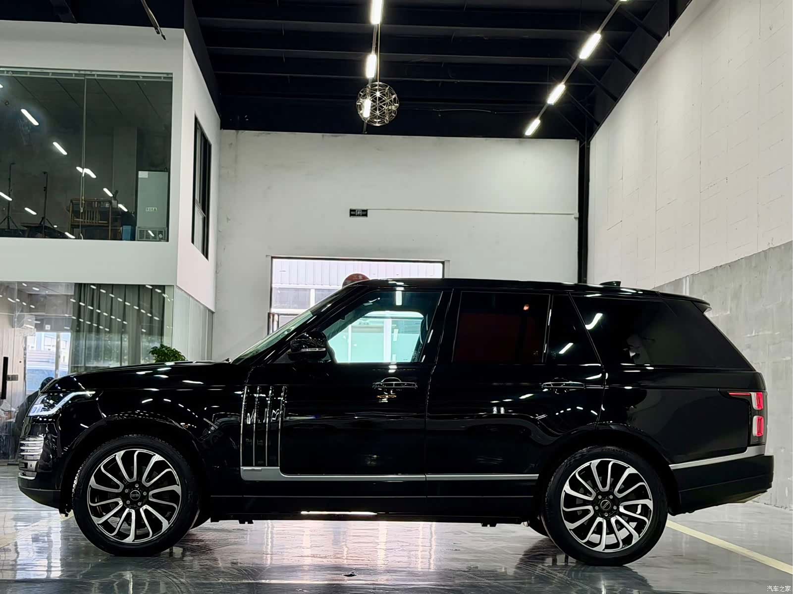 Land Rover Range Rover, 2018 13