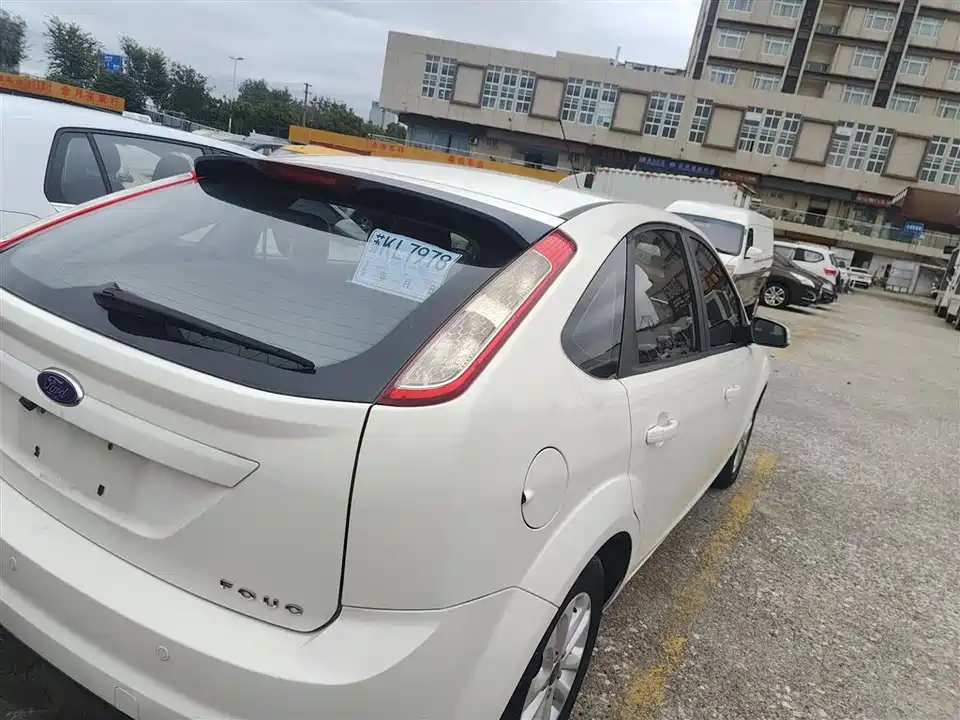 Ford Fox