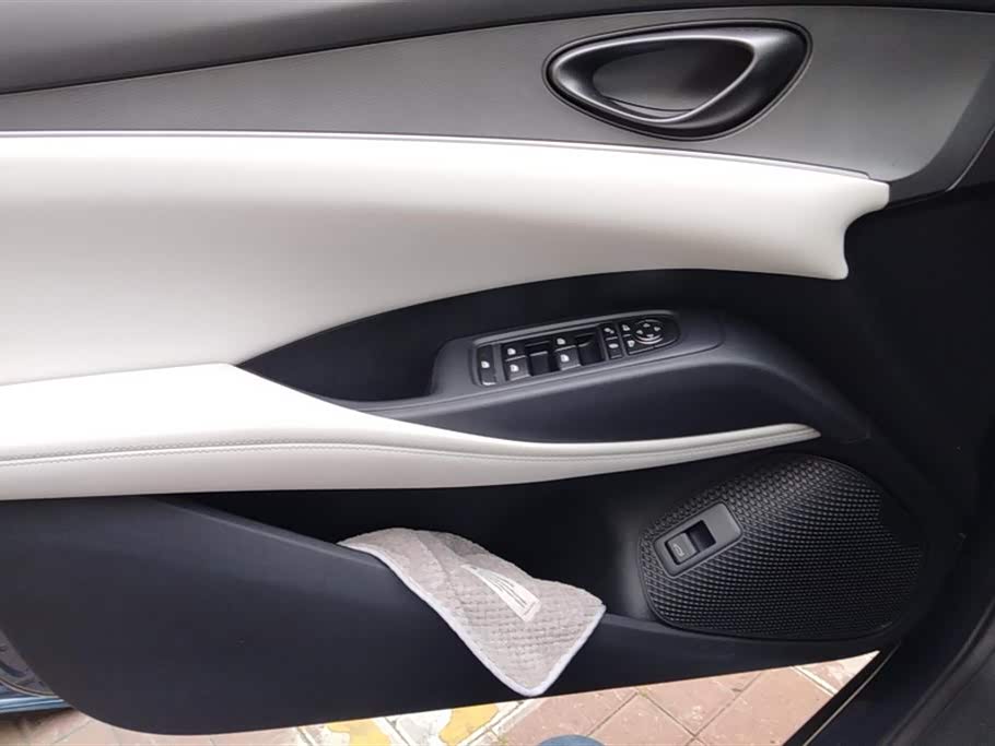 BYD Seal 06