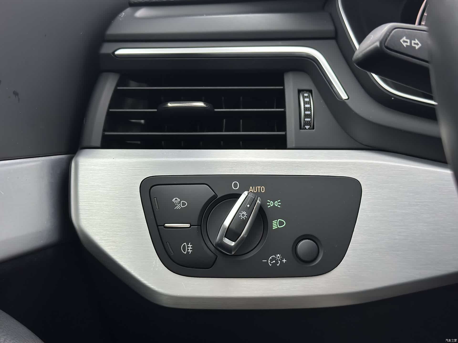 Audi A4L, 2021 10