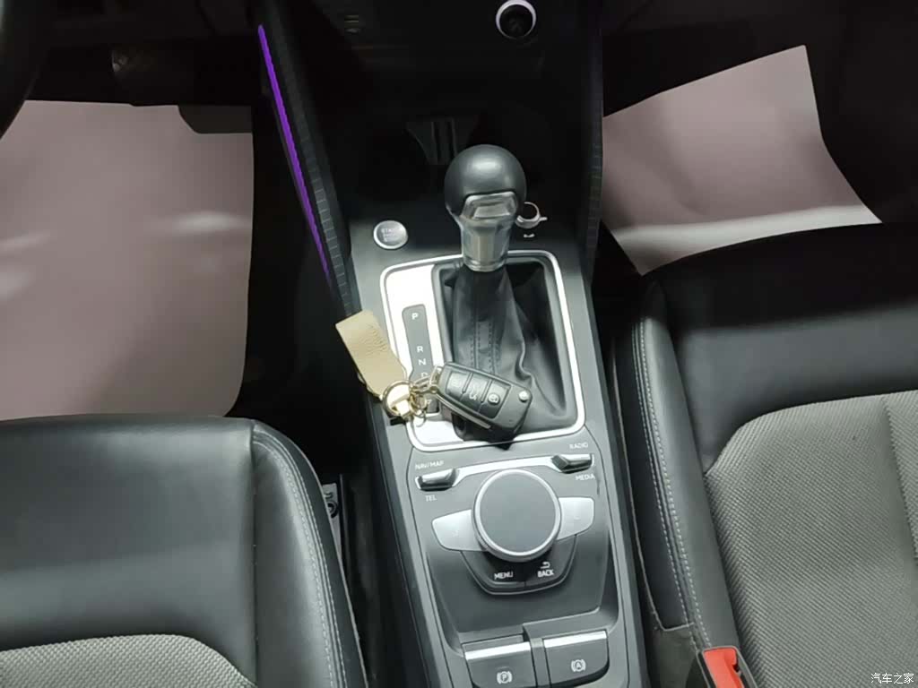Audi e-tron, 2020 14