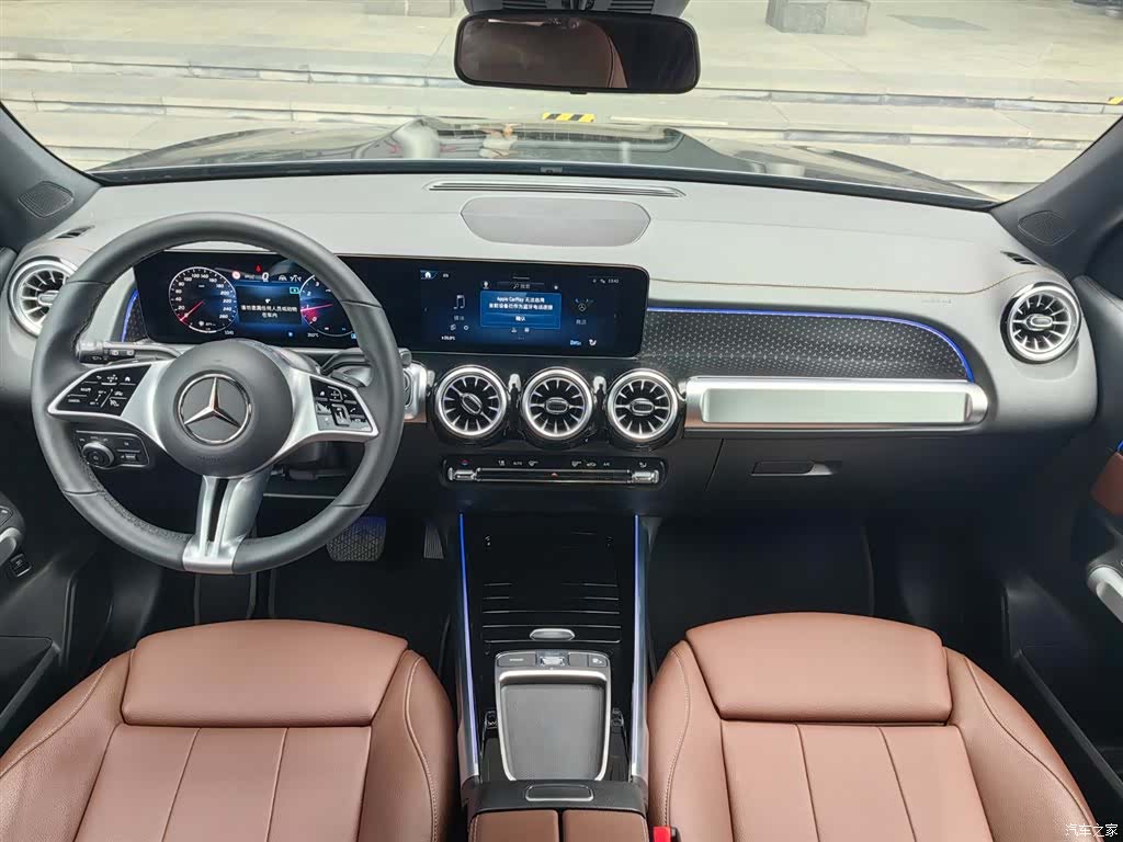 Mercedes-Benz GLB, 2025 10
