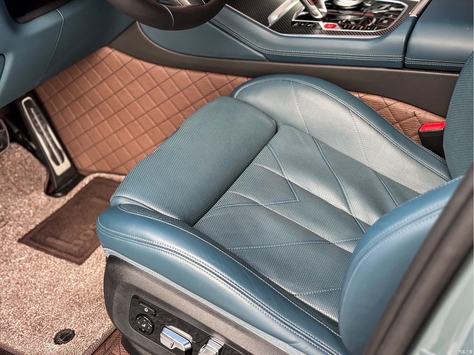 BMW XM, 2024 7