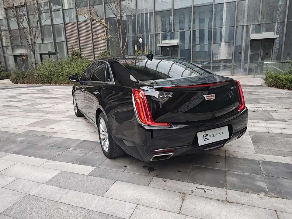 Cadillac XTS