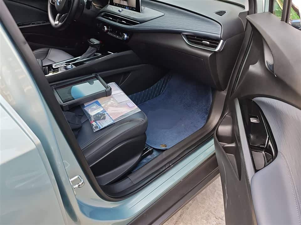 Buick Slightly blue 6