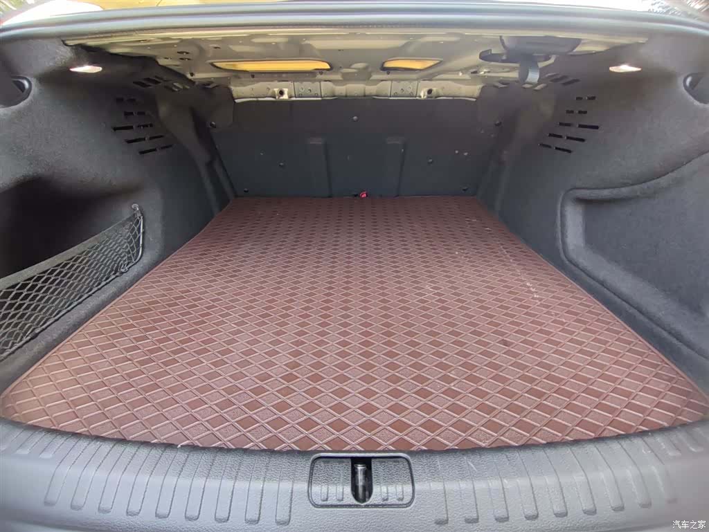 Audi A6L, 2023 4