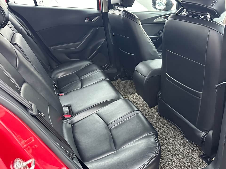 Mazda 3 Angkesaila