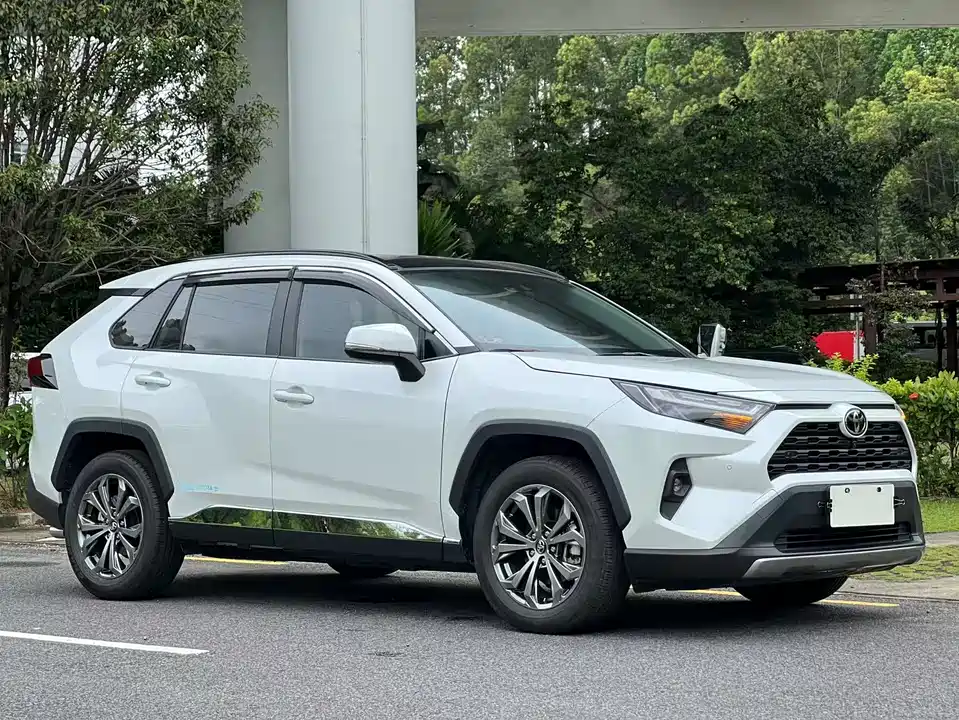 Toyota RAV4 Rongfang