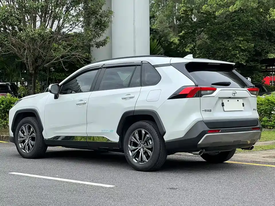 Toyota RAV4 Rongfang
