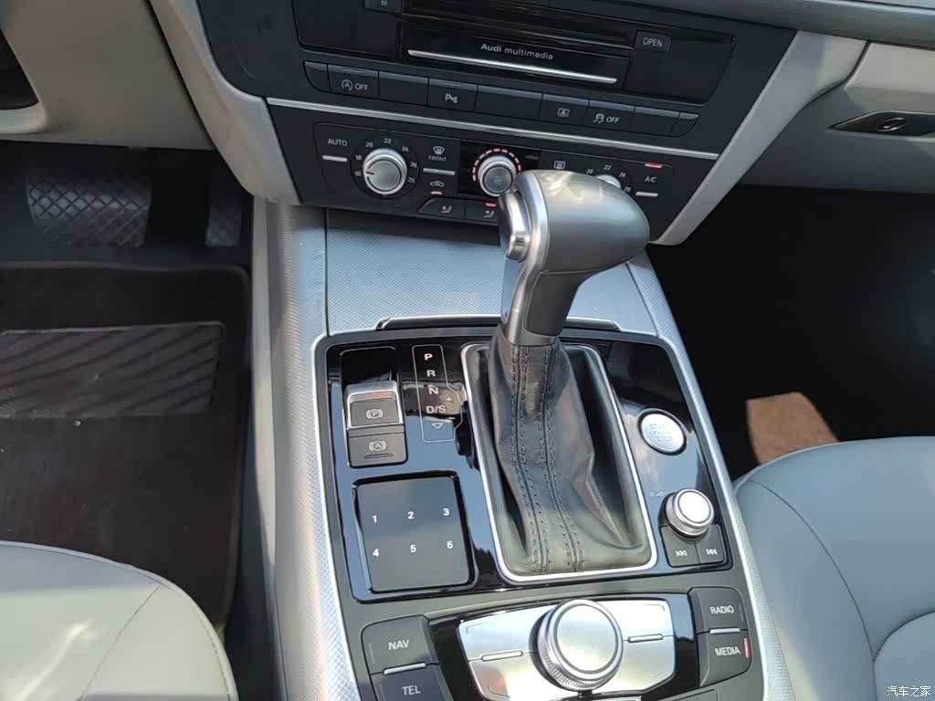 Audi A6L, 2015 14