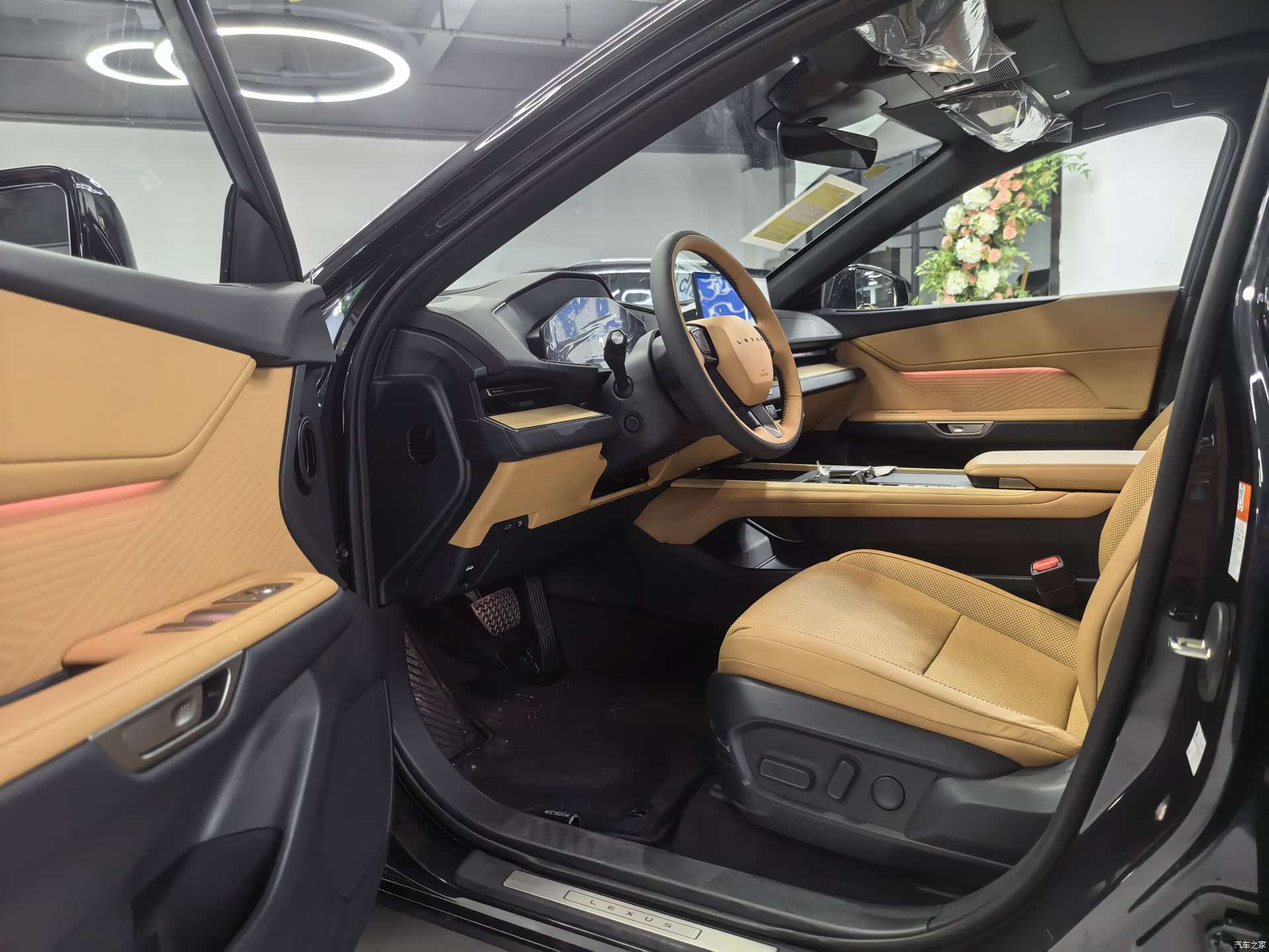 Lexus ES, 2026 8