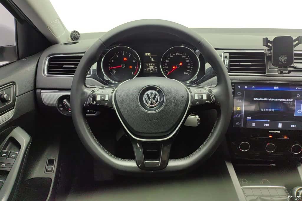 Volkswagen Sagitar, 2016 15