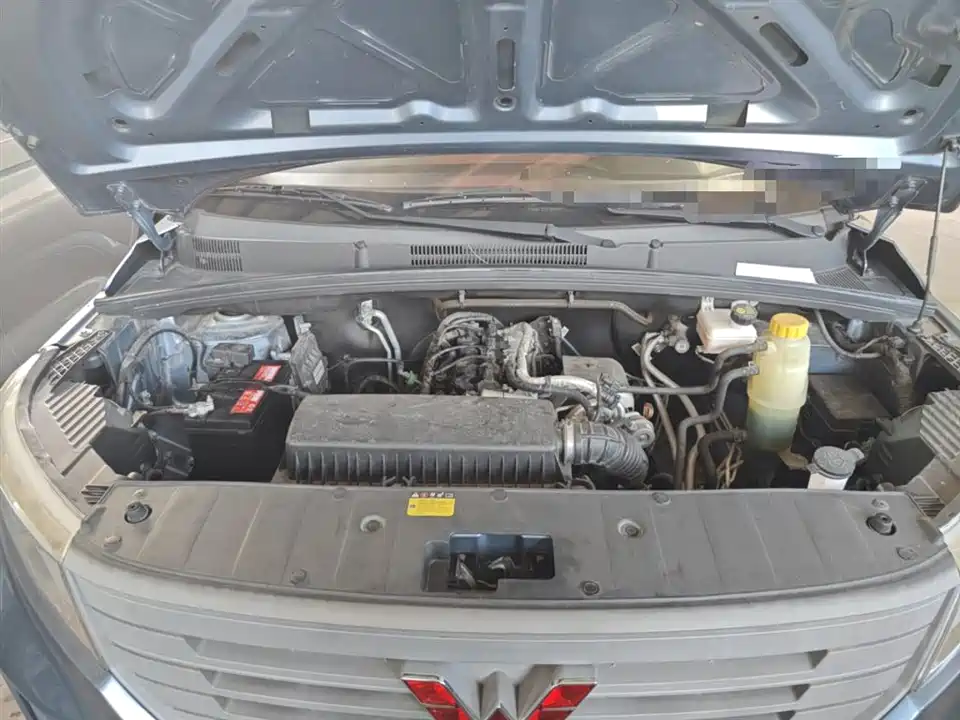 Wuling Wuling Hongguang PLUS