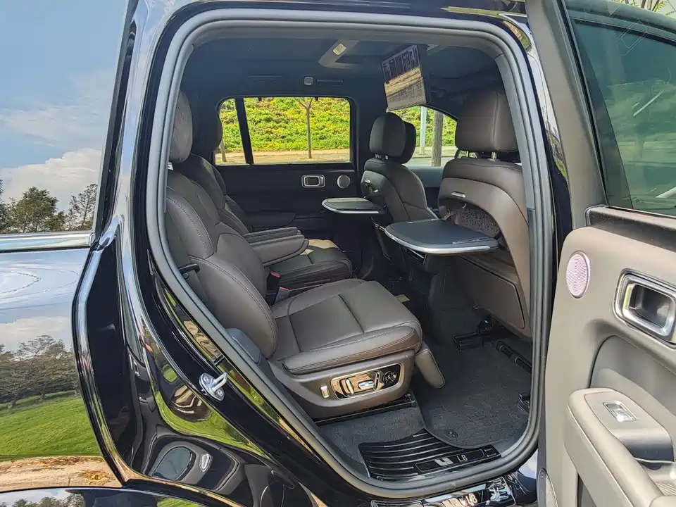 Li Auto Ideal L8