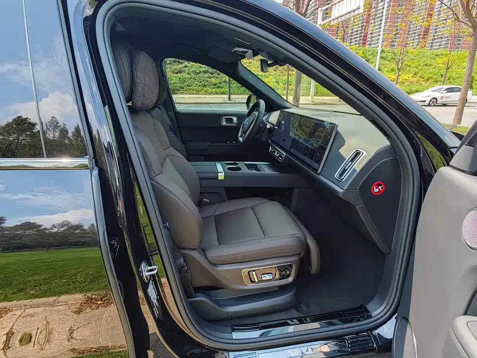 Li Auto Ideal L8