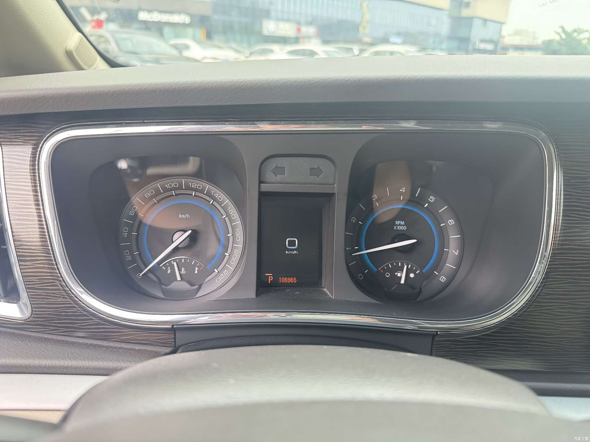 Buick GL8, 2011 26