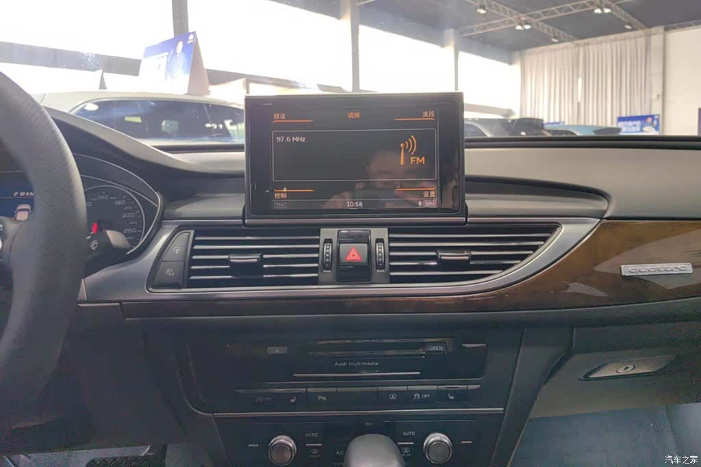 Audi A6L, 2018 13
