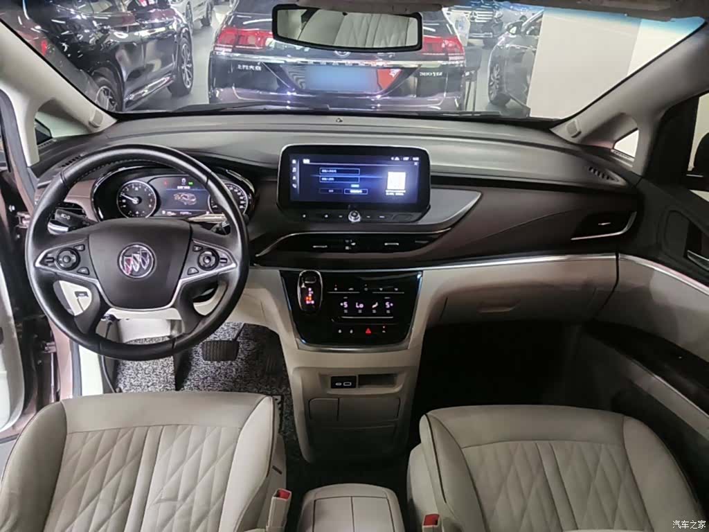 Buick GL8, 2022 10