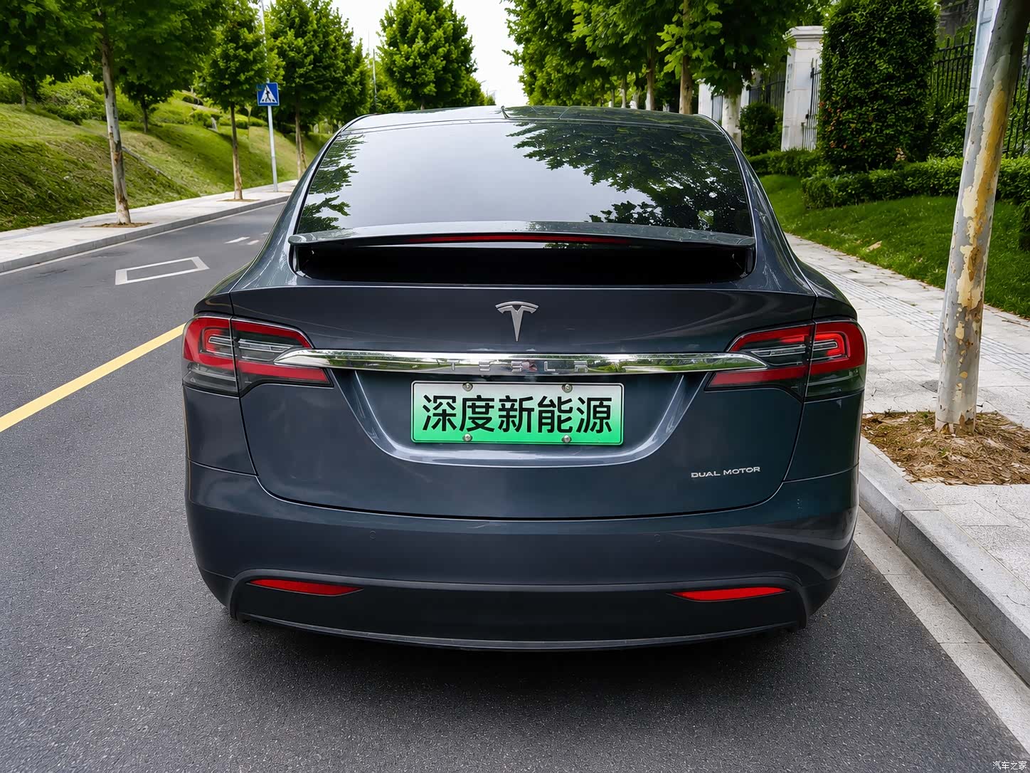 Tesla Model X, 2019 8