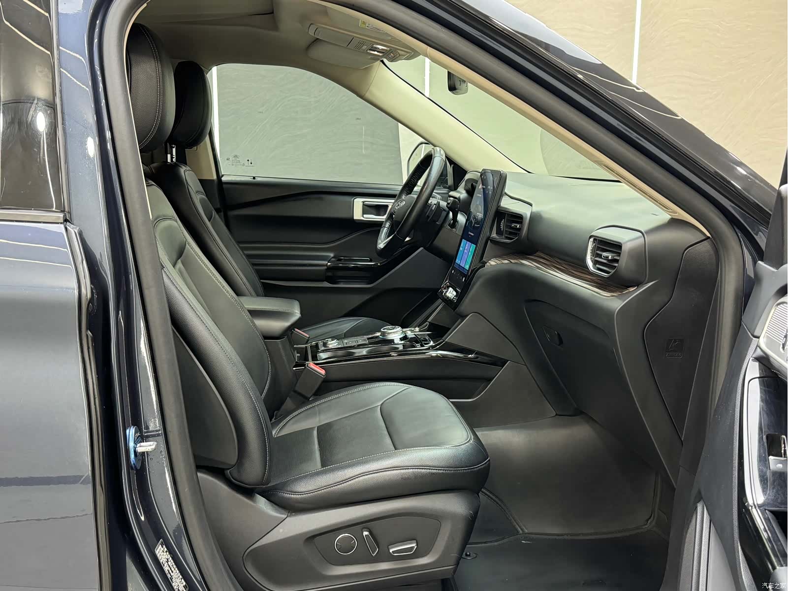Ford Explorer, 2020 29