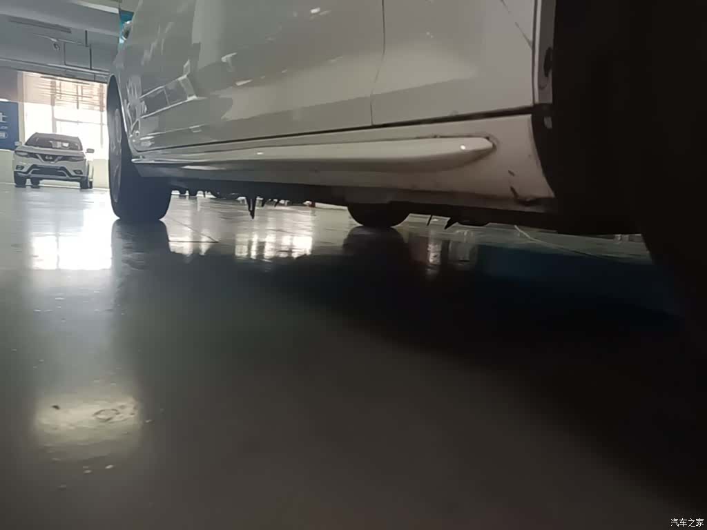 Audi A4L, 2017 19