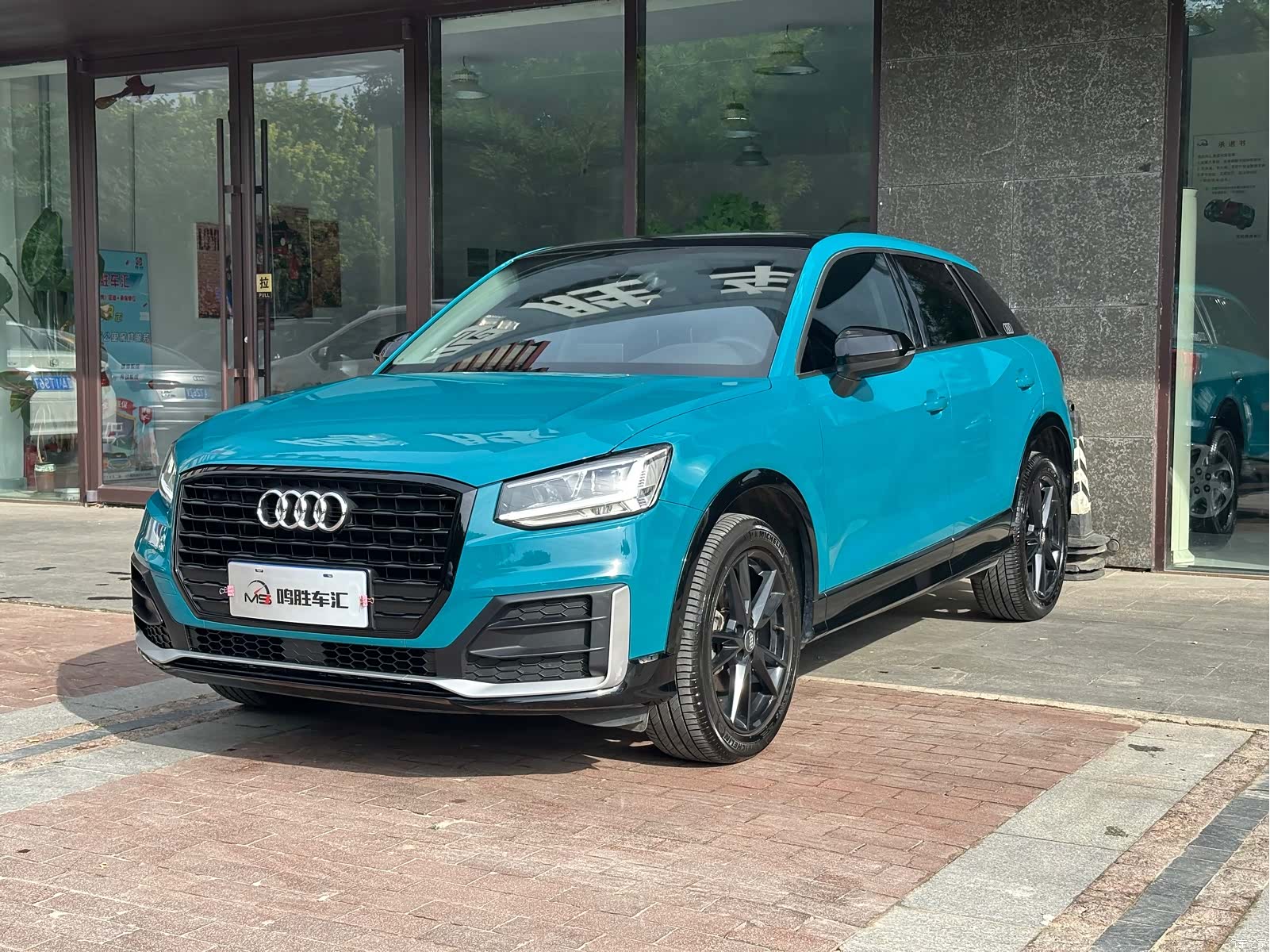 Audi Q2L, 2018 4