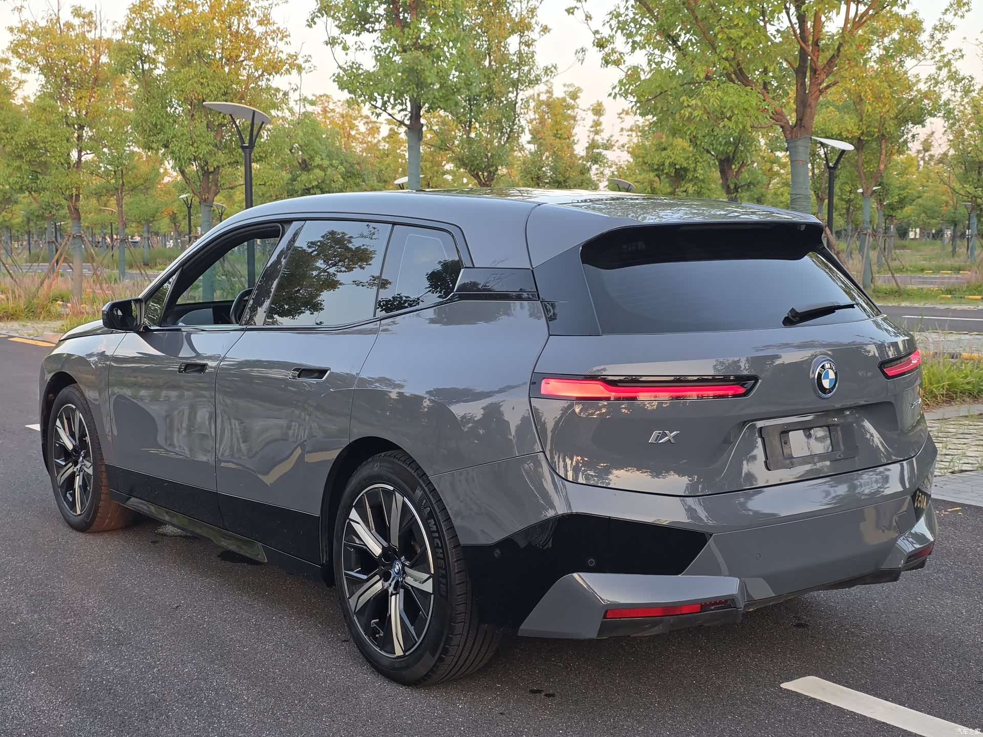 BMW iX, 2022 6