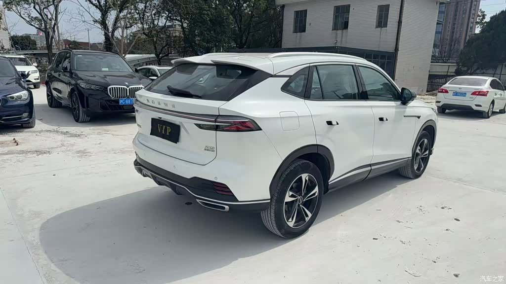 Roewe RX5, 2022 7