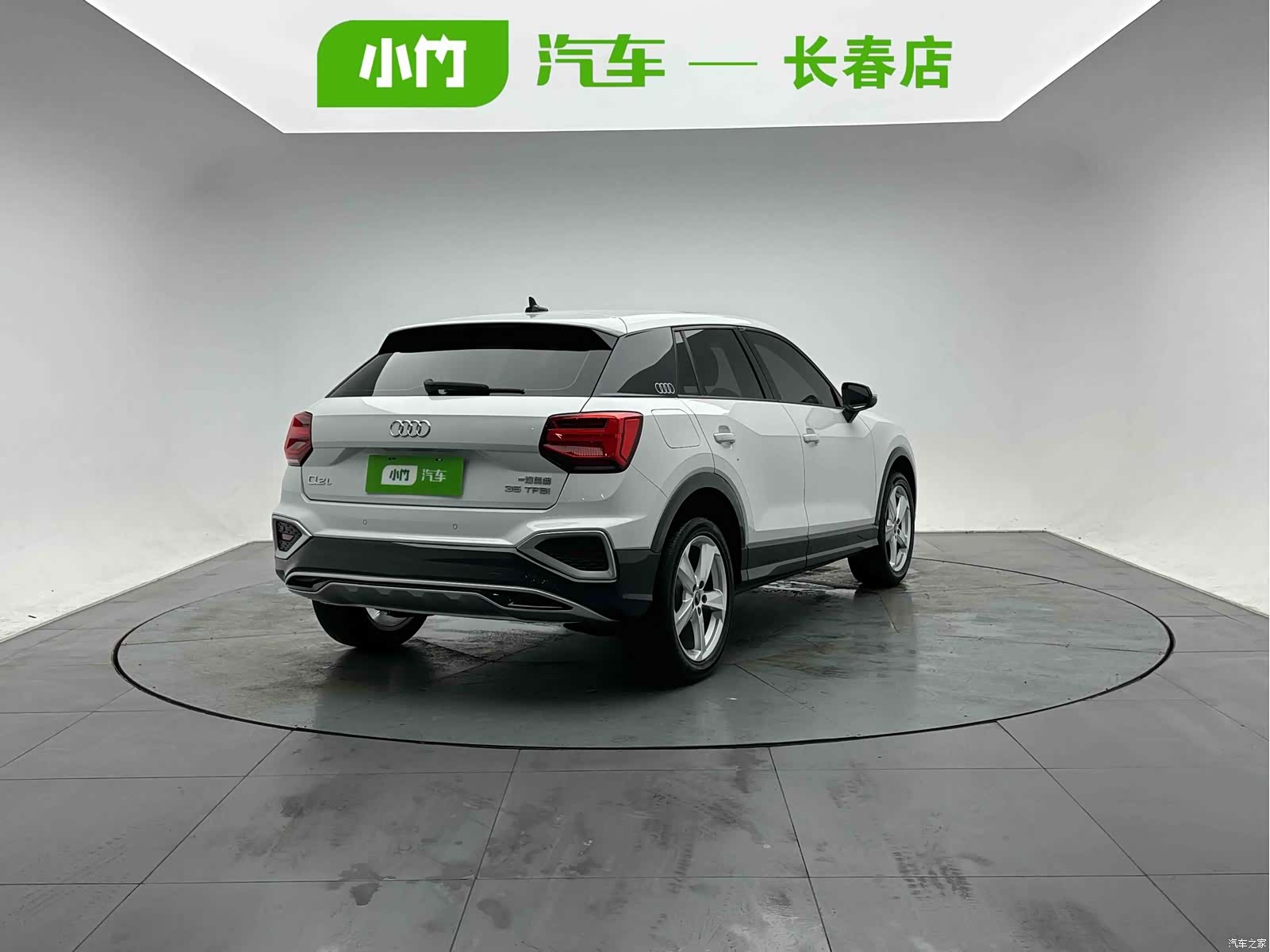 Audi Q2L, 2022 6