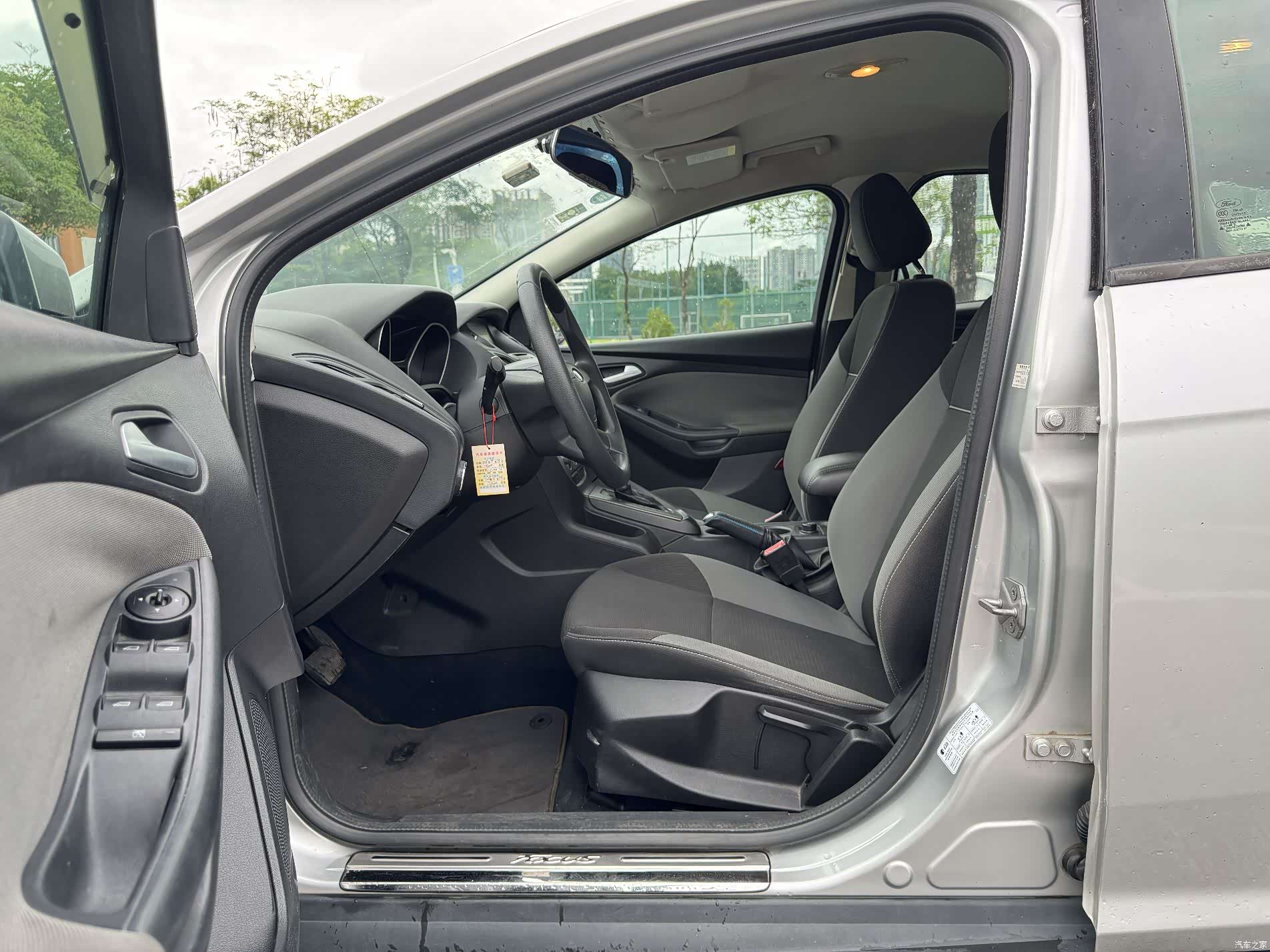 Ford Focus, 2013 7